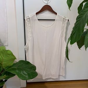 Lace sleeveless white plus sized shirt